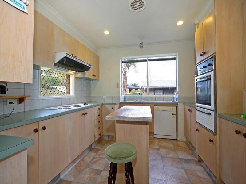 25 Goolgowie Street, Rosebud VIC 3939