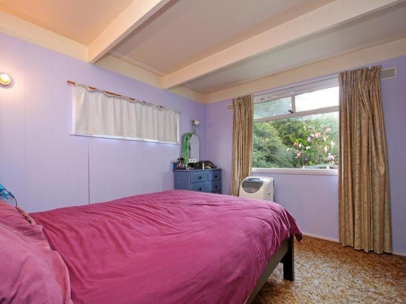 2 Walpole Avenue, Rosebud VIC 3939