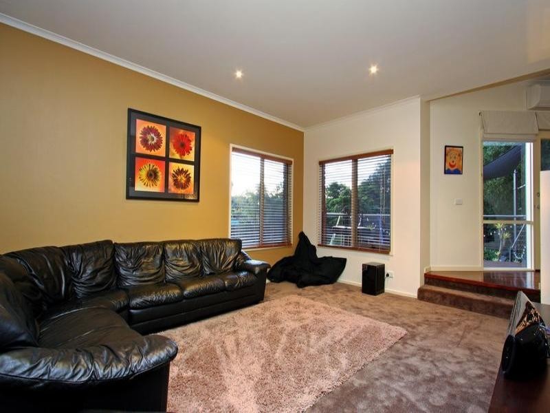 4 Parattah Court, Rosebud VIC 3939