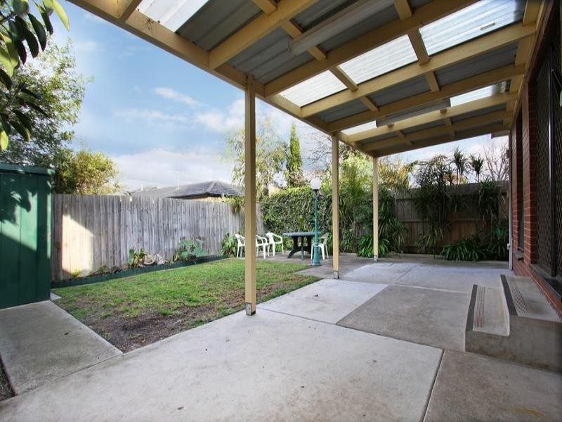 15 Fourth Avenue, Rosebud VIC 3939