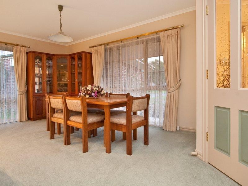 8 Denholm Street, Rosebud VIC 3939