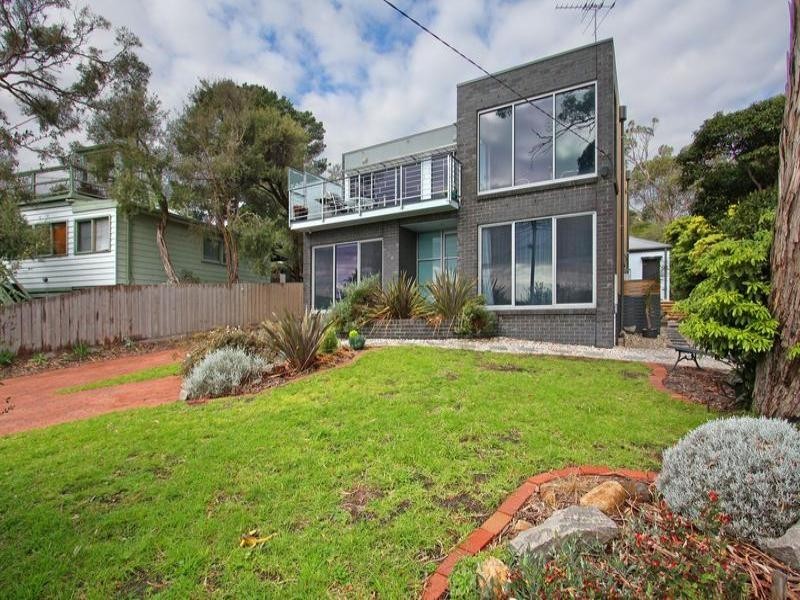 50 Coburn Avenue, Mccrae VIC 3938