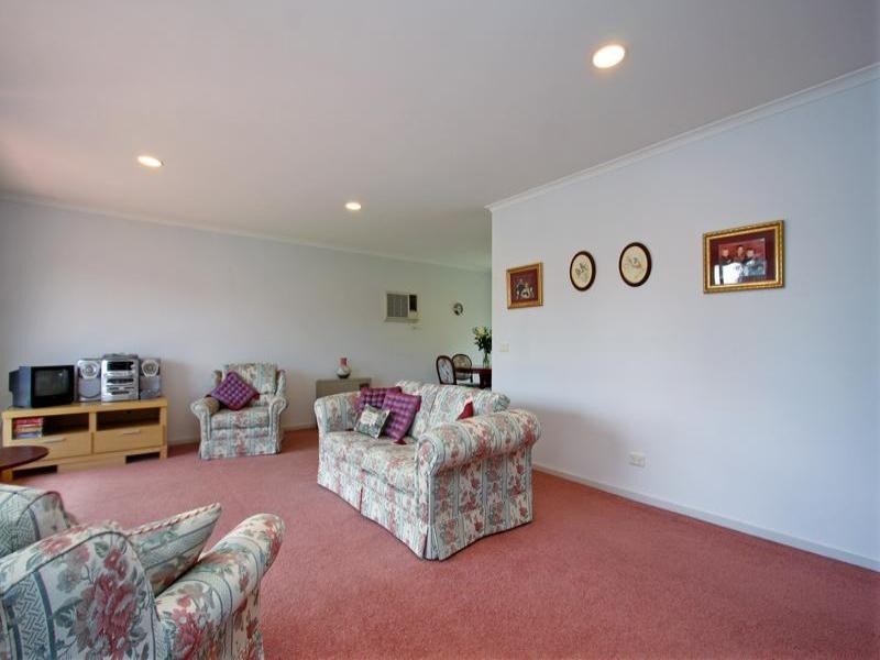 2/137 Boneo Road, Rosebud VIC 3939