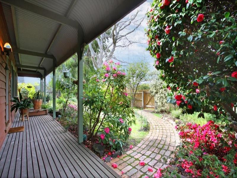 14 Lawson Crescent, Rosebud VIC 3939