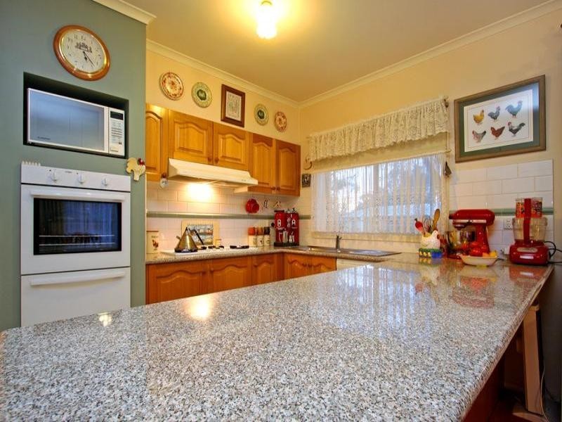 11 Cleek Crescent, Rosebud VIC 3939