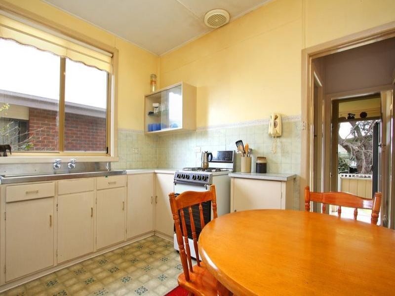 56 Second Avenue, Rosebud VIC 3939