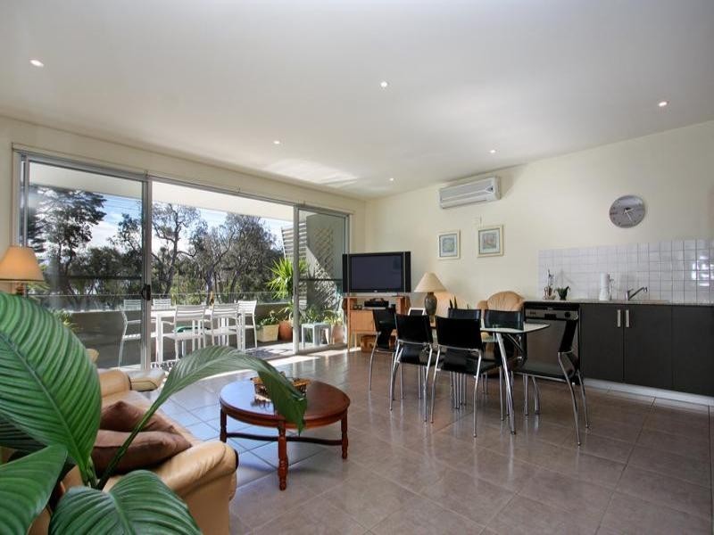 2/1635 Point Nepean Road, Rosebud VIC 3939