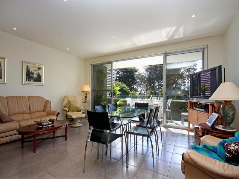 2/1635 Point Nepean Road, Rosebud VIC 3939