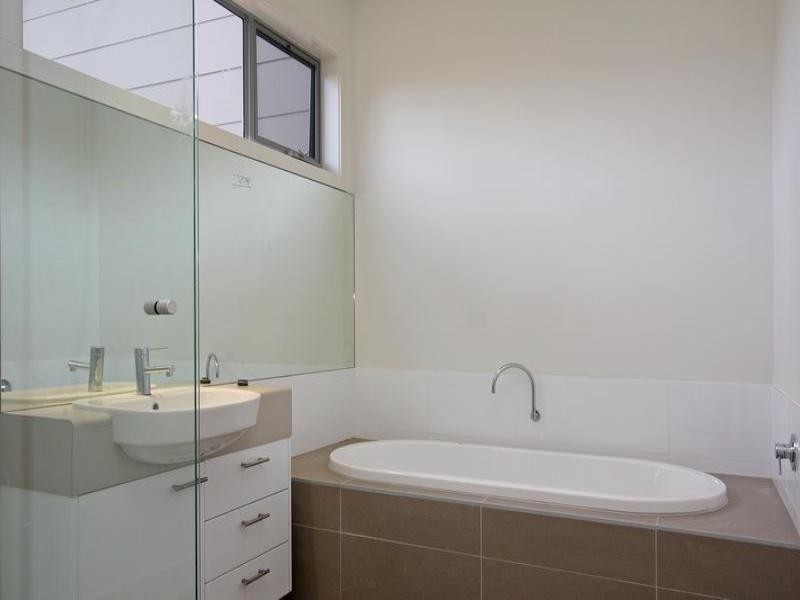 6 Sunrise Place, Rosebud VIC 3939