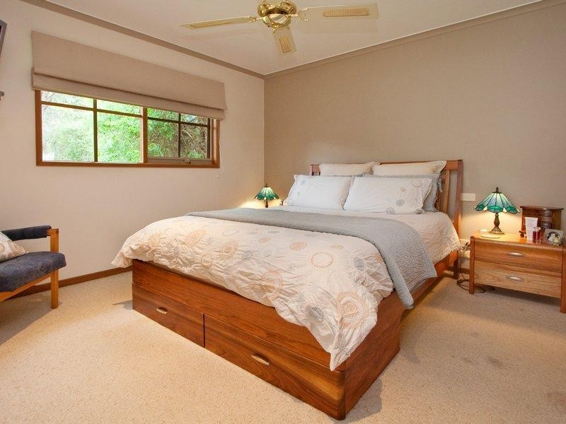 50 Carrathool Avenue, Rosebud VIC 3939