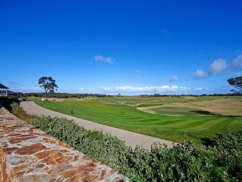 29 Peter Thomson Drive, Rye VIC 3941