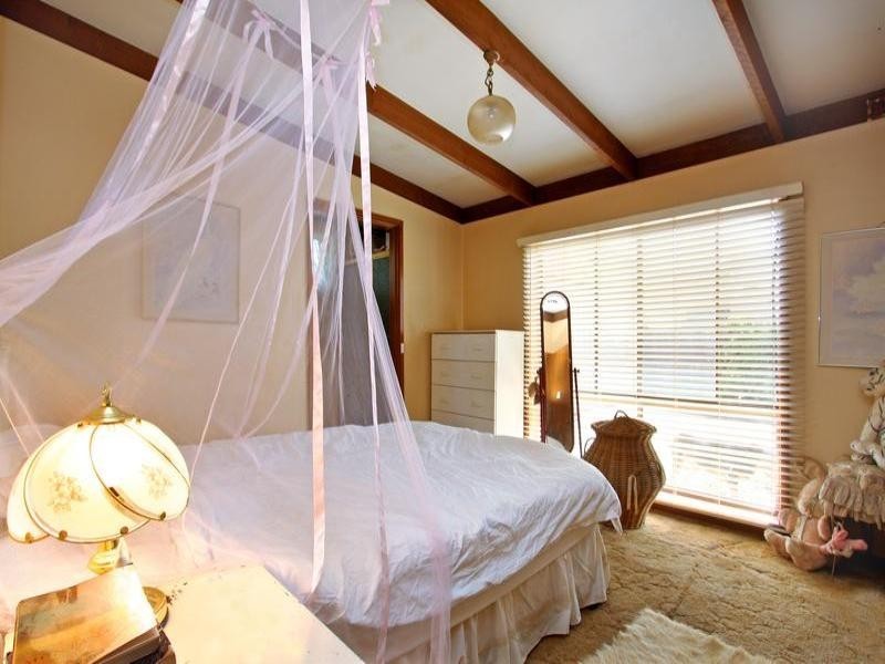 54 Adelaide Street, Blairgowrie VIC 3942