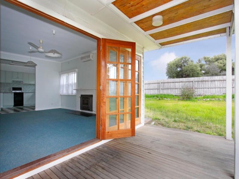 17 Rose Street, Rosebud VIC 3939