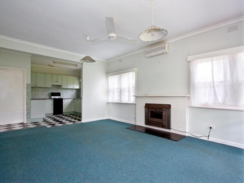 17 Rose Street, Rosebud VIC 3939