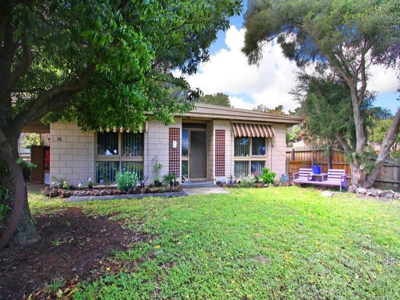 16 Mashie Court, Rosebud VIC 3939