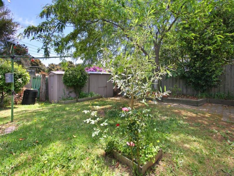 92 Second Avenue, Rosebud VIC 3939