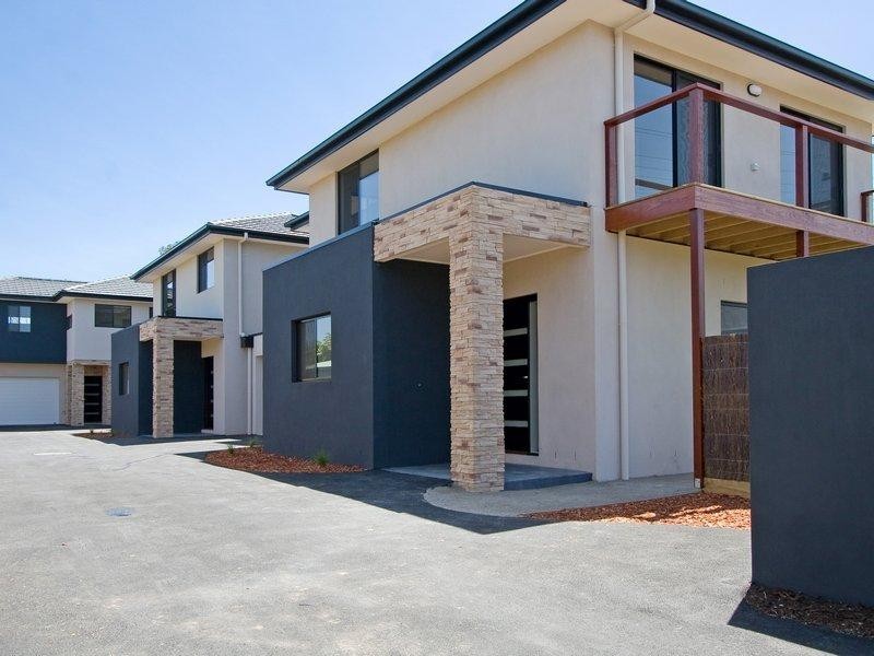 1/28 Broadway, Rosebud VIC 3939