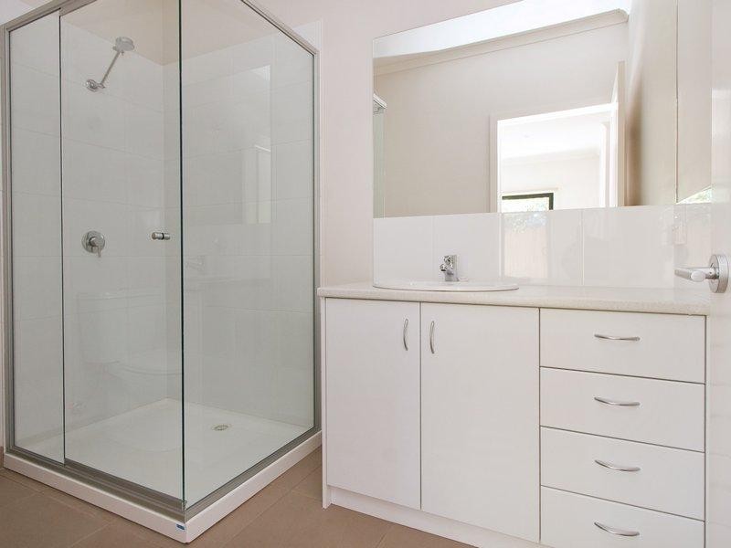 3/28 Broadway, Rosebud VIC 3939