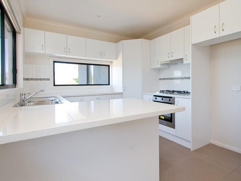 3/28 Broadway, Rosebud VIC 3939