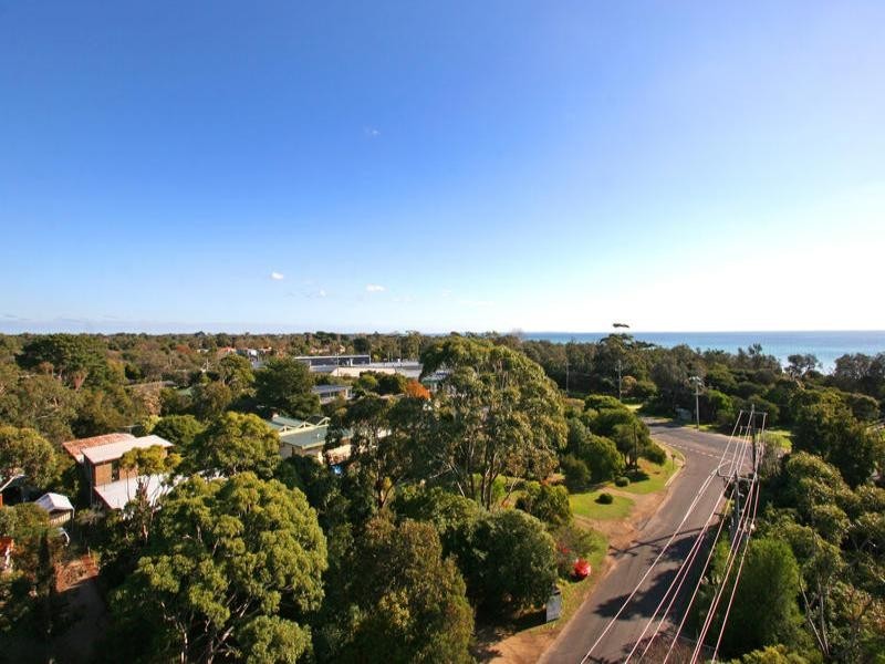 3/4 The Avenue, Mccrae VIC 3938