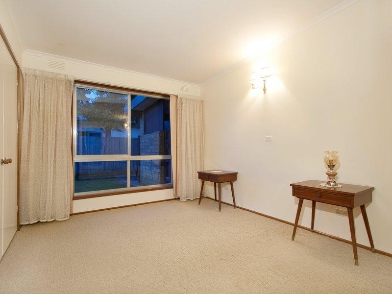 8 Rae Street, Rosebud VIC 3939