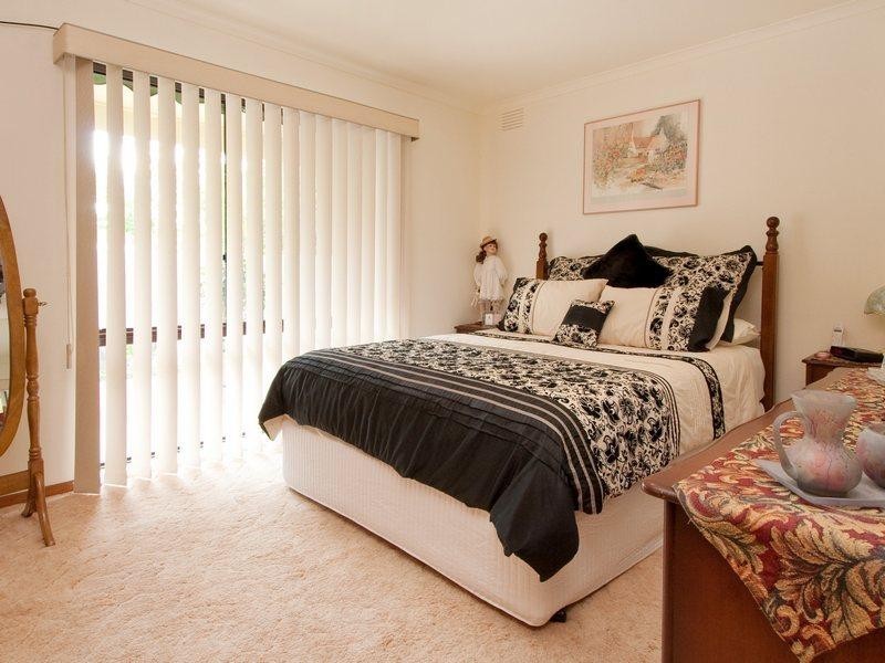 5 Ella Crescent, Rosebud VIC 3939