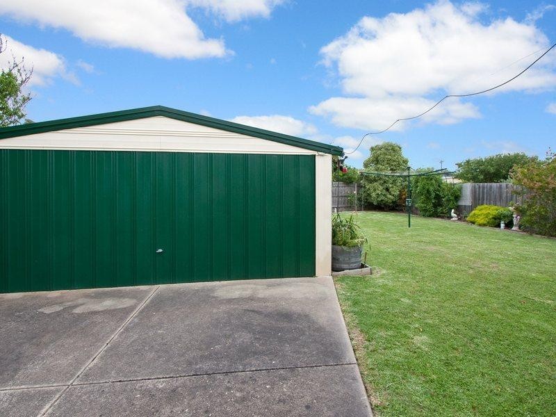 5 Ella Crescent, Rosebud VIC 3939