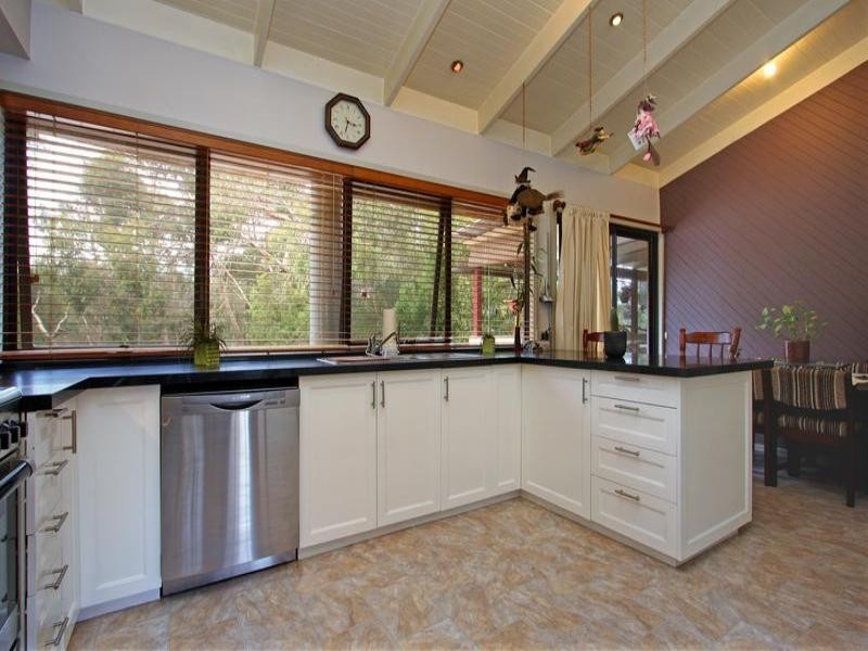 9 Plantation Drive, Rosebud VIC 3939