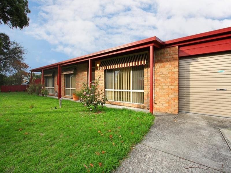 171 First Avenue, Rosebud VIC 3939