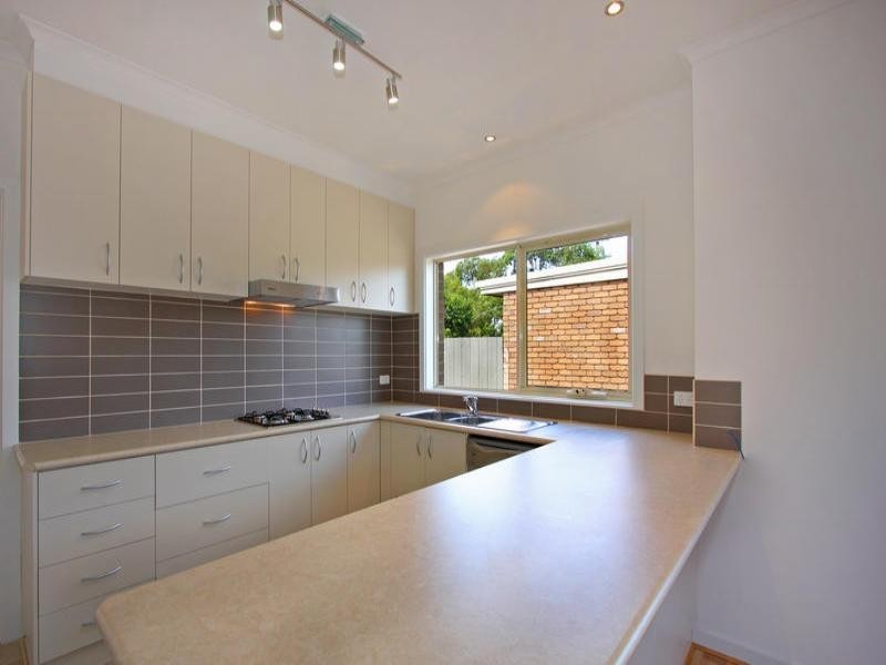 72 Woonton Avenue, Rosebud VIC 3939