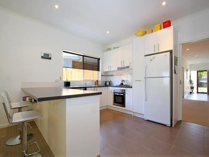 108 Fifth Avenue, Rosebud VIC 3939