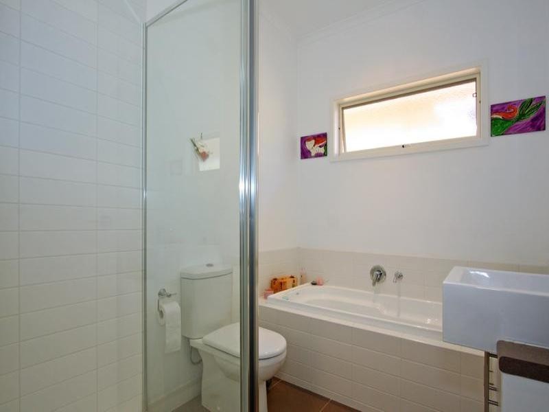 108 Fifth Avenue, Rosebud VIC 3939