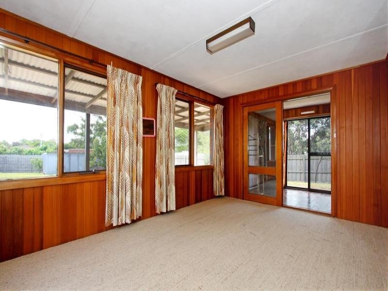 28 Chatfield Avenue, Rosebud VIC 3939