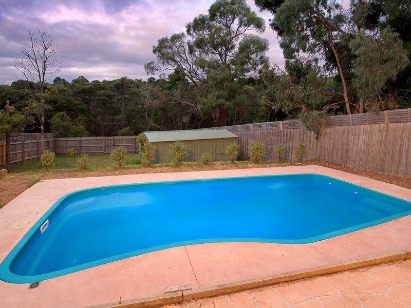 18 Bellbangra Avenue, Rosebud VIC 3939