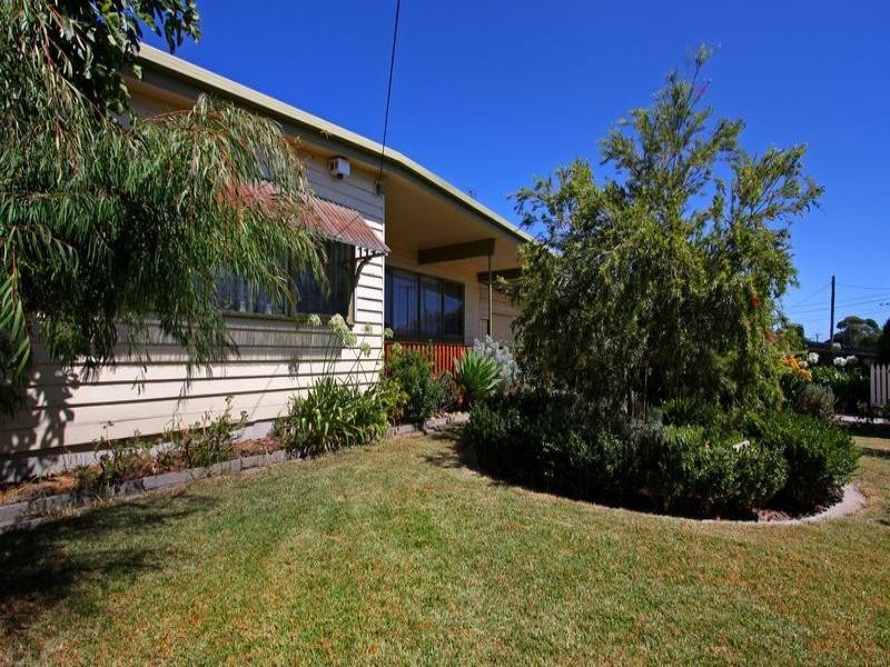 17 Watson Avenue, Dromana VIC 3936