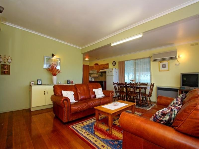 17 Watson Avenue, Dromana VIC 3936