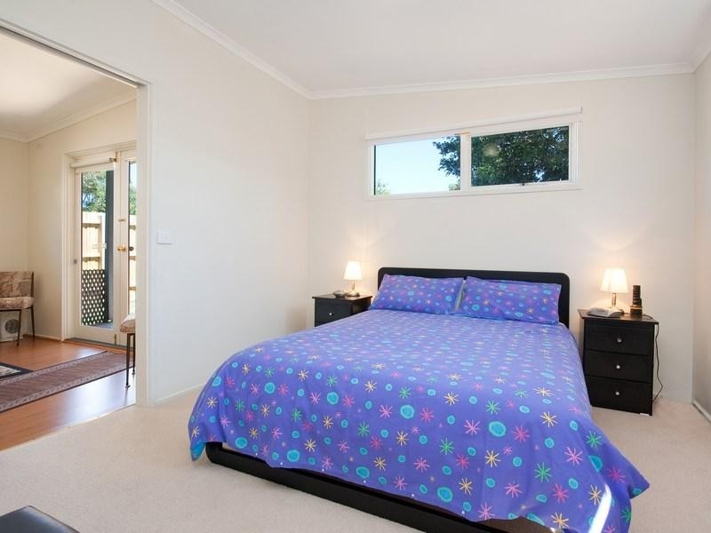 130 Ninth Avenue, Rosebud VIC 3939