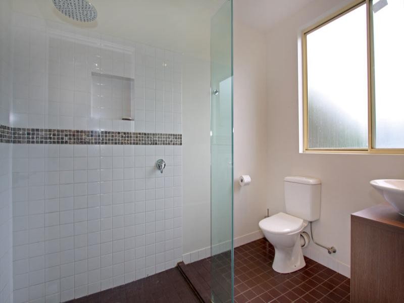 16 Chunar Grove, Mccrae VIC 3938