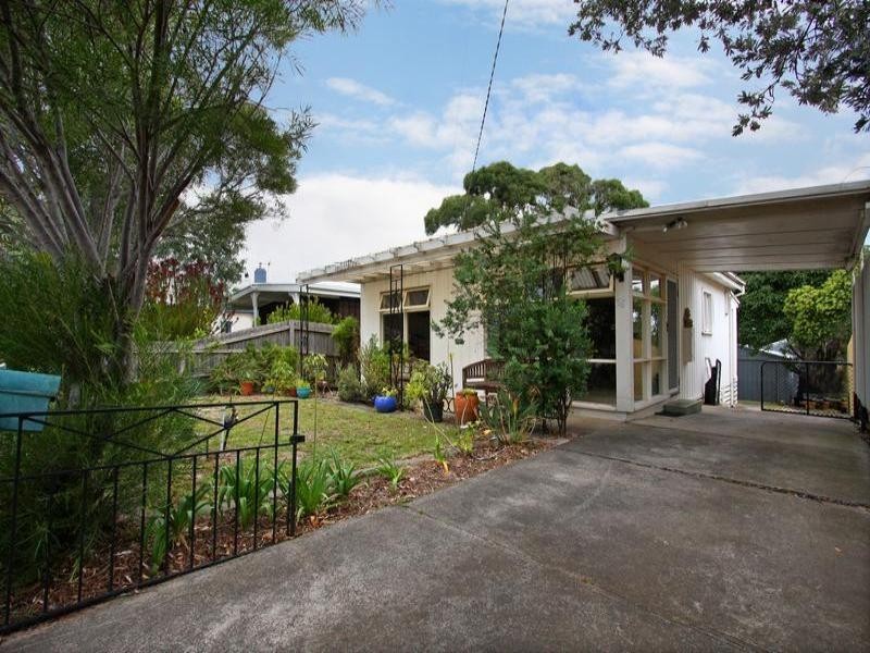56 Sixth Avenue, Rosebud VIC 3939