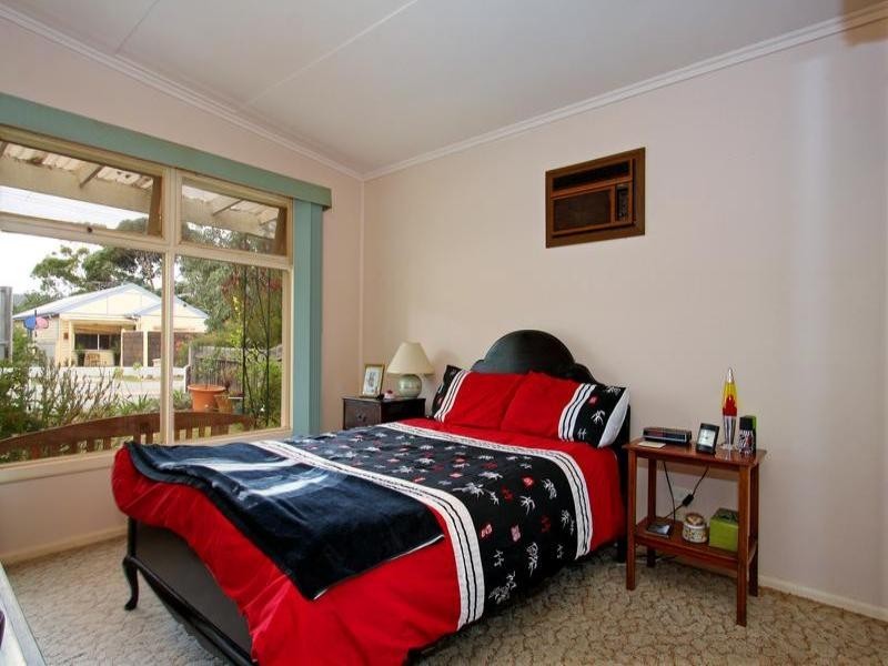 56 Sixth Avenue, Rosebud VIC 3939