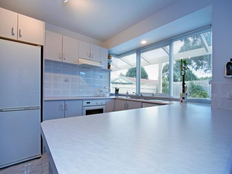 18 Comet Court, Rosebud VIC 3939
