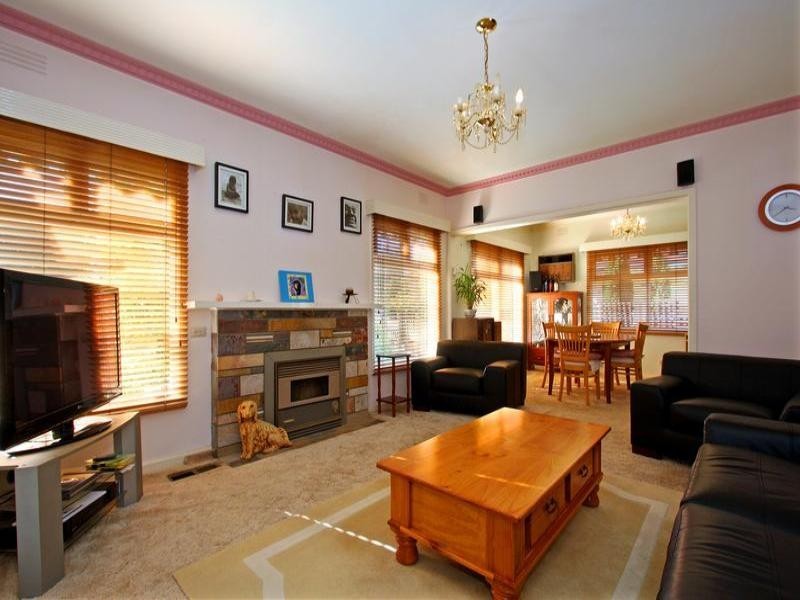 15 Lawson Crescent, Rosebud VIC 3939