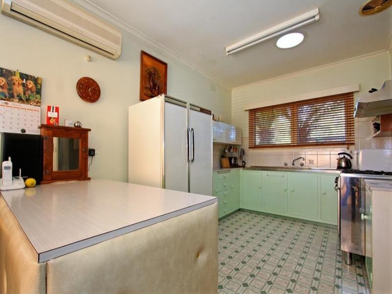 15 Lawson Crescent, Rosebud VIC 3939