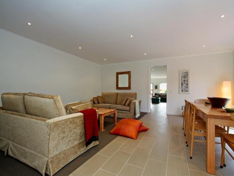8 Wilfred Street, Rosebud VIC 3939