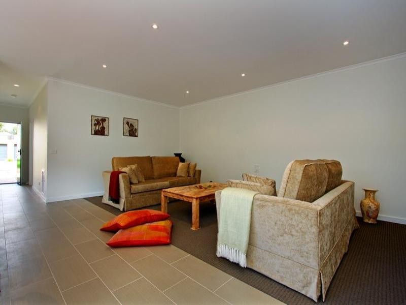 8 Wilfred Street, Rosebud VIC 3939