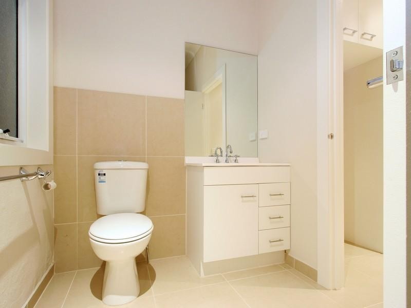 3/4 Fourth Avenue, Rosebud VIC 3939