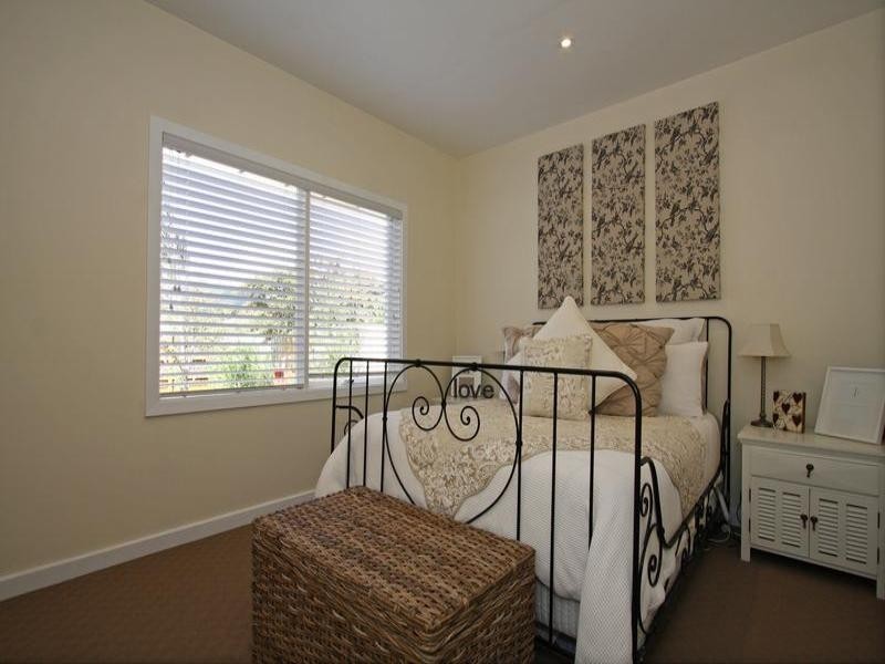 10 Martin Street, Rosebud VIC 3939