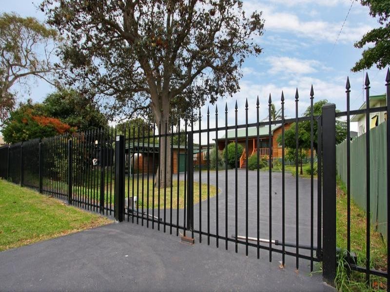 87-89 Seventh Avenue, Rosebud VIC 3939