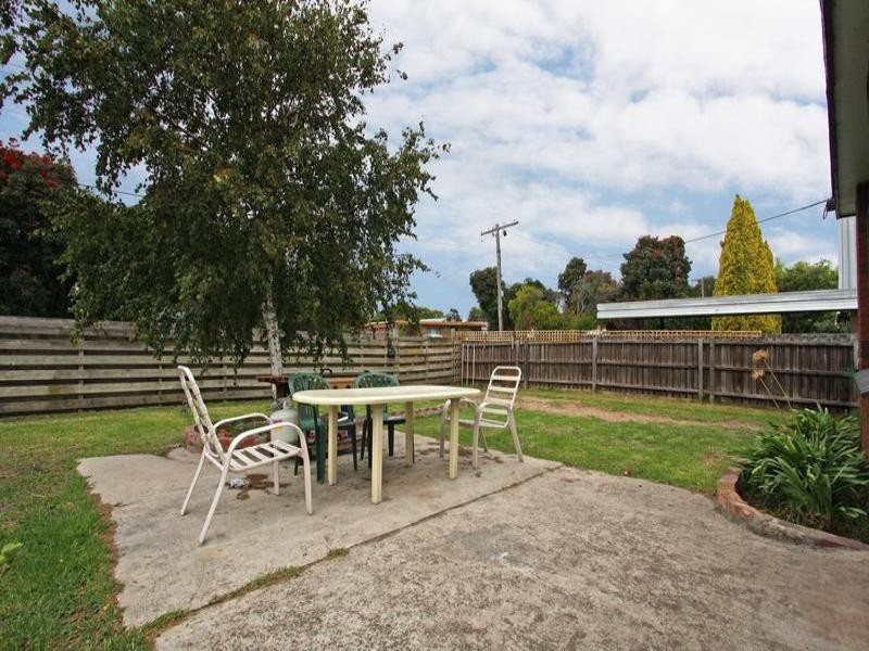 102 Foam Street, Rosebud VIC 3939