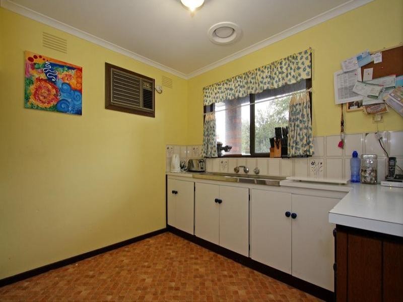 102 Foam Street, Rosebud VIC 3939